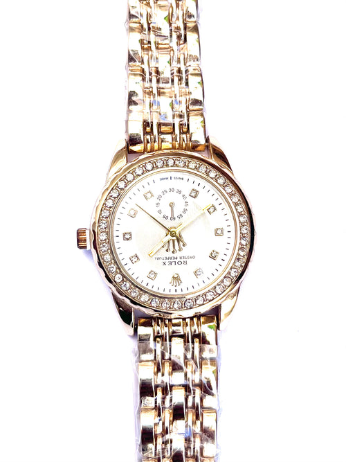 Elegant Silver Round Crystal Watch for Women